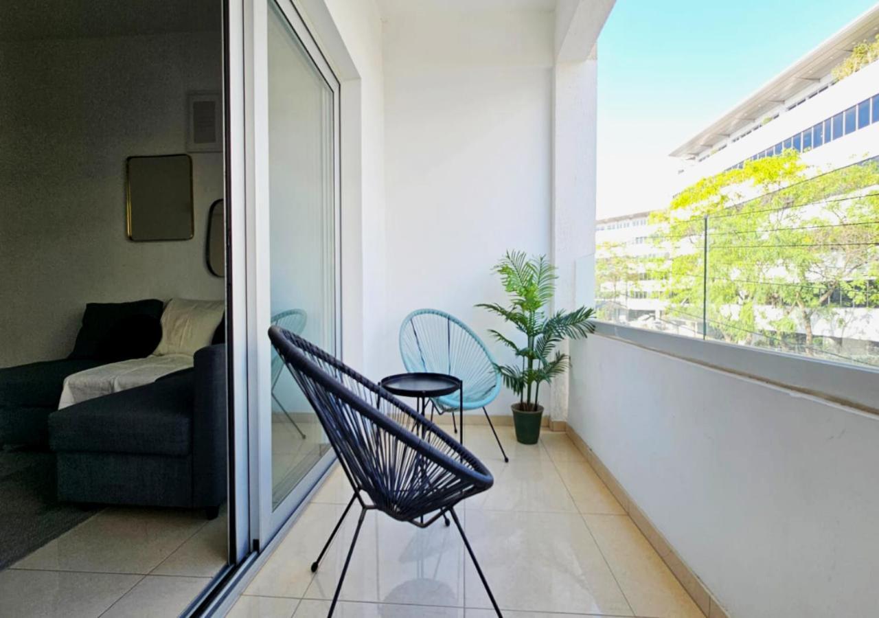Phaedrus Living: City Centre Luxury Flat Esperidon 201 Nicósia Exterior foto